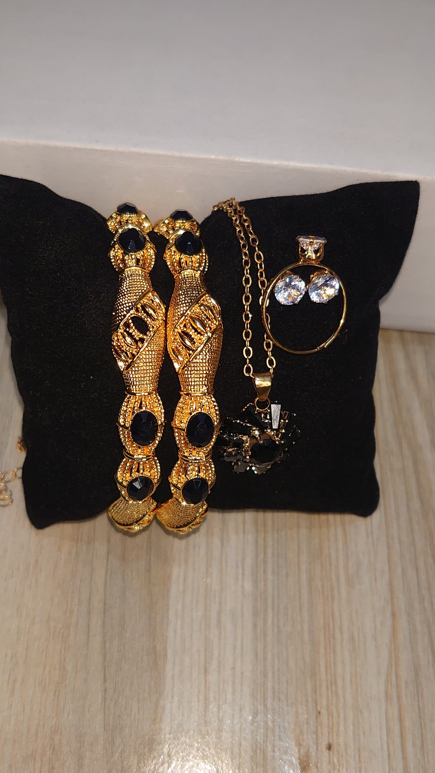 Elegant zircon jewelry combo for women in Pakistan – necklace, earrings, and ring beautifully packed in a gift box, perfect for gifting or daily wear